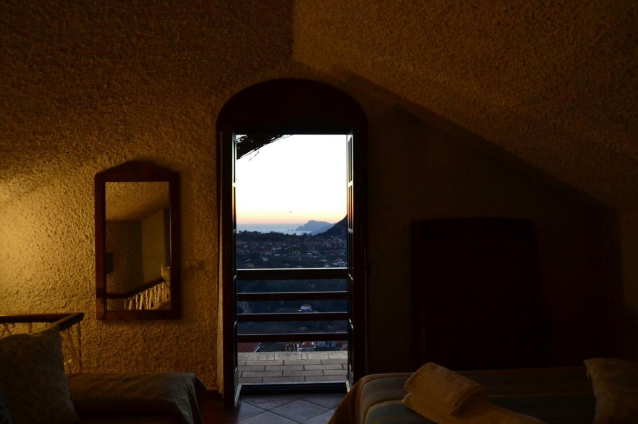 Ferienwohnung 'La Torre Di Adele' Pianillo Exterior foto