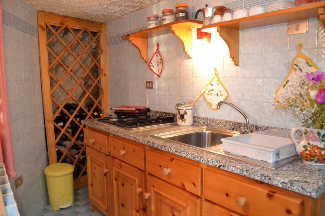 Ferienwohnung 'La Torre Di Adele' Pianillo Exterior foto